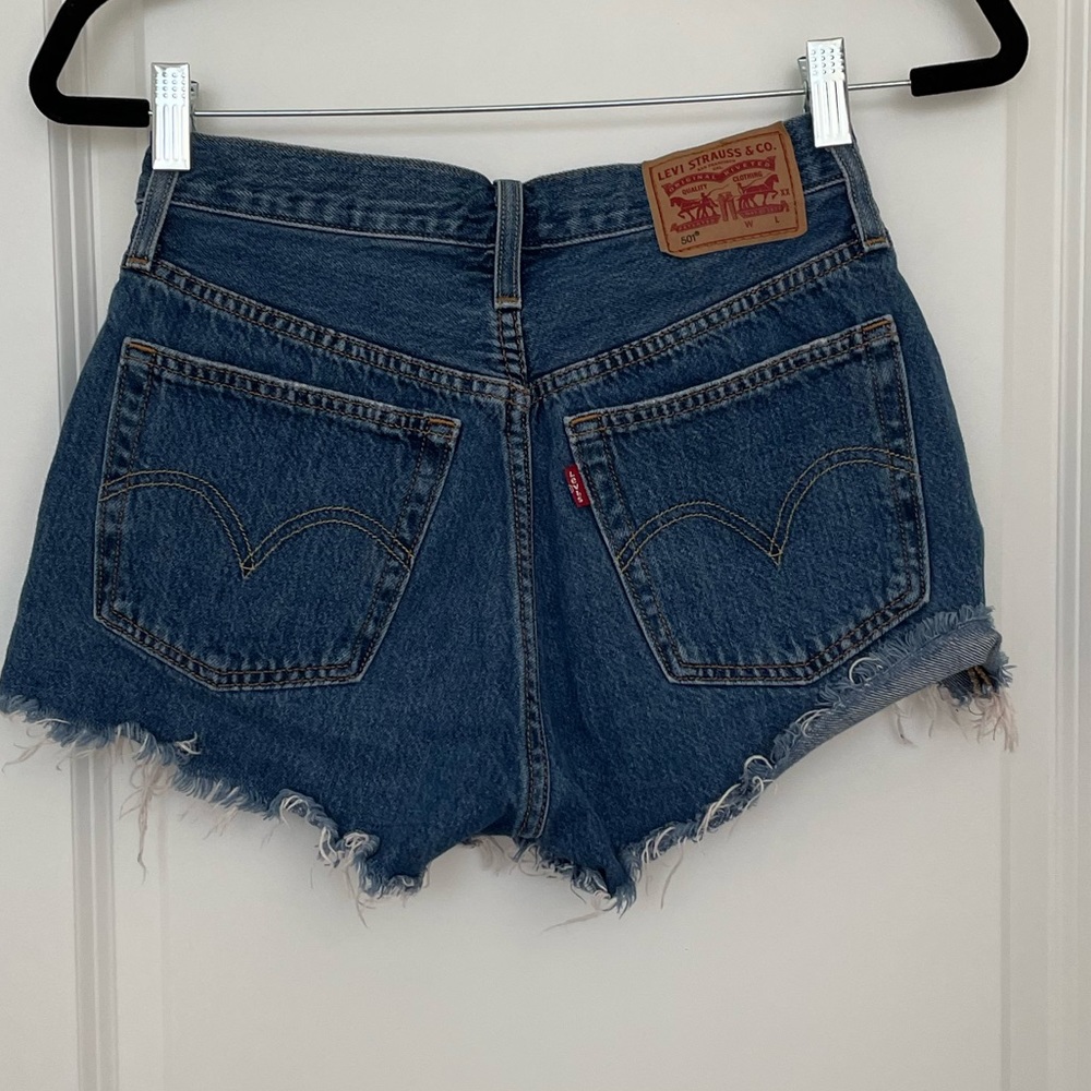 Levi’s 501 Size 25 High Waisted Denim Shorts